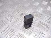 Relais Mitsubishi Carisma Stufenheck (DA0) MB953382