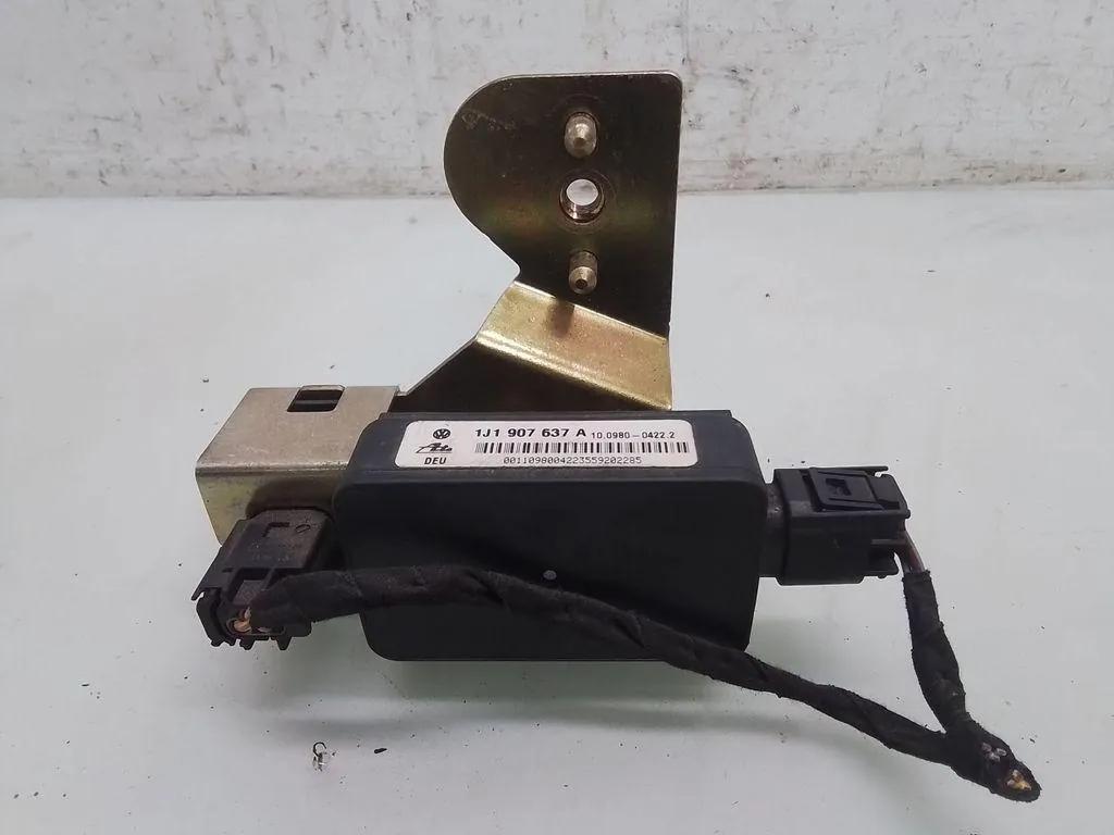 Beschleunigungssensor VW GOLF IV Variant (1J5) 1.9 TDI 1J1907637A
