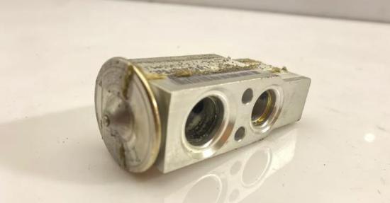 A/C Conditioner Expansion Valve MERCEDES-BENZ GL (X164) GL 350 CDI 4-matic (164.823) A1648300084 Bild A/C Conditioner Expansion Valve MERCEDES-BENZ GL (X164) GL 350 CDI 4-matic (164.823) A1648300084