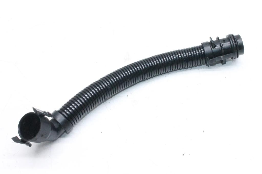 Entlüftungsschlauch BMW 4 Gran Coupe (F36) 420 d 7823517 586509