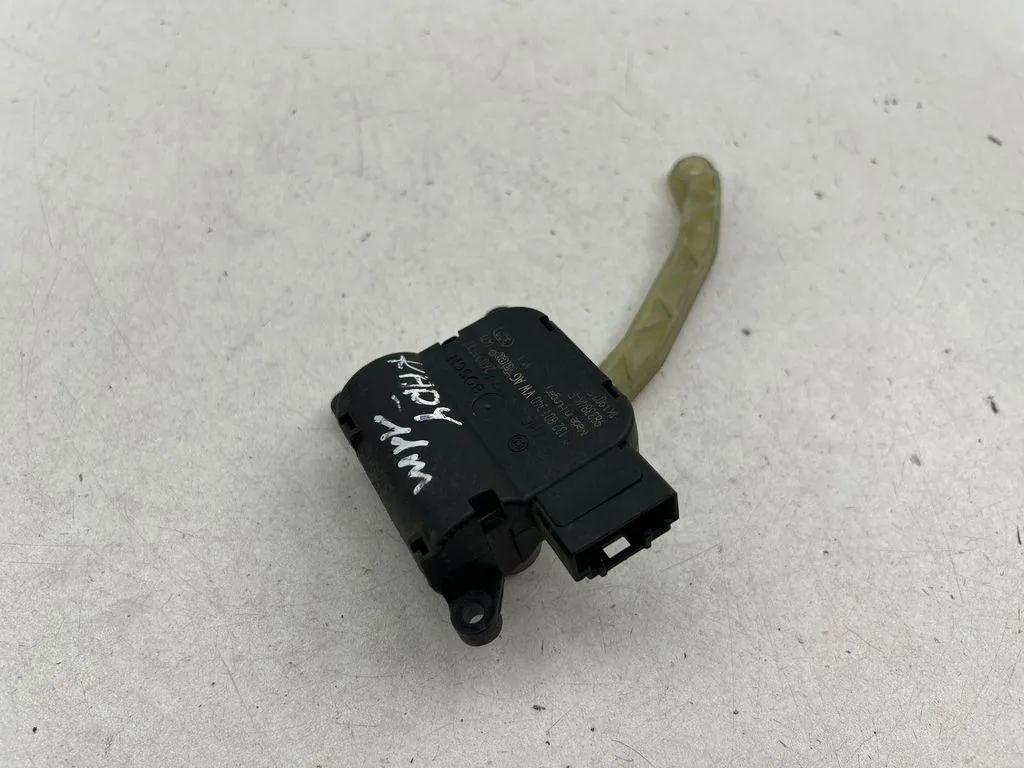 Steuerklappe für Luftversorgung VW Caddy III Kasten (2KA) 1K1907511C