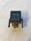 Relais Mitsubishi Galant V Stufenheck (E 50) MB302373
