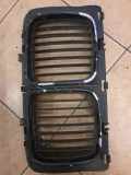 Gitter Grill vorne links BMW 5 (E34) 520 i 24V 51131973825