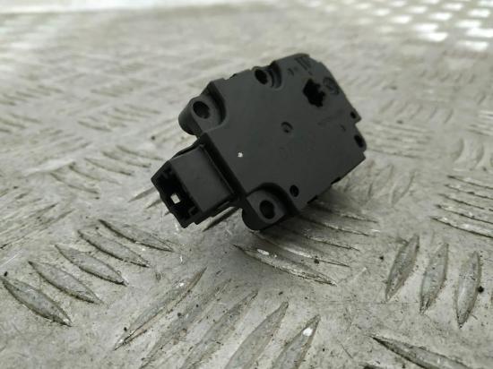 Air Flap Motor AUDI A8 D4 (4H_) 3.0 TDI quattro ZBAT0045D06AT CZ1139300854 Bild Air Flap Motor AUDI A8 D4 (4H_) 3.0 TDI quattro ZBAT0045D06AT CZ1139300854