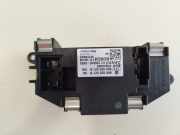 Relais für Lüfter Audi A8 (4E) 8K0820521B