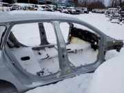 Rechte metallische Seitenschweller