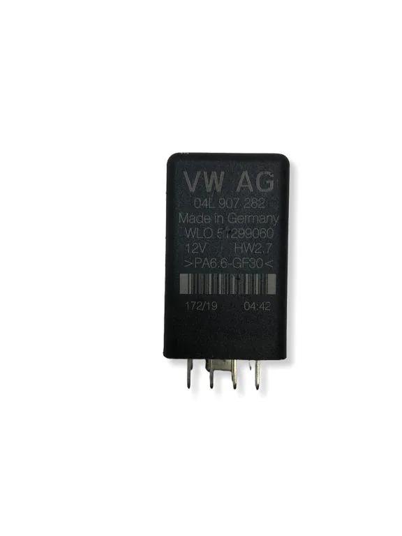 Zündkerzenrelais VW GOLF VII (5G1, BQ1, BE1, BE2) 2.0 TDI 04L907282