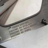 Details zur Sitzverkleidung VOLVO V70 III (BW) D5 39892983 39892981