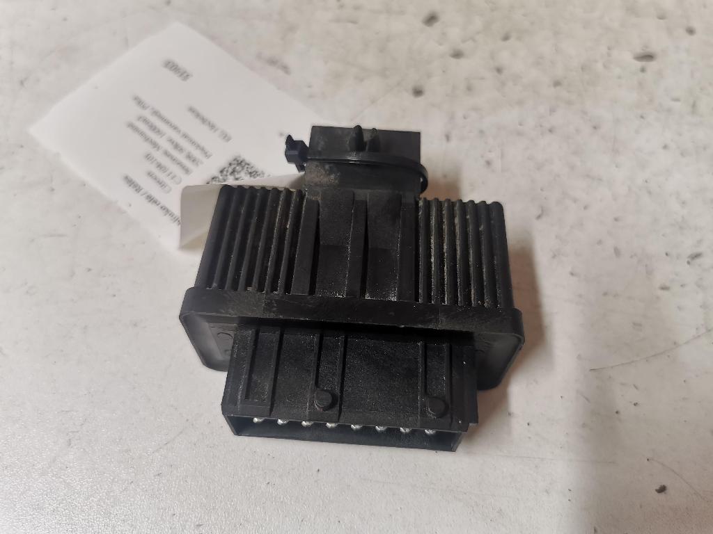 Relais für Kraftstoffpumpe Citroen C4 I (LC) 240107