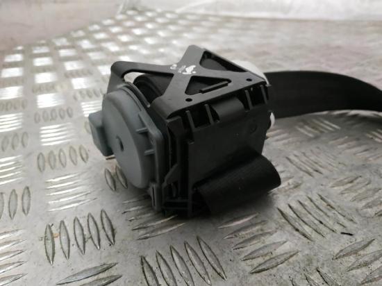 Mittlerer Sicherheitsgurt hinten AUDI A8 D4 (4H_) 3.0 TDI quattro 3069696 3052985 Bild Mittlerer Sicherheitsgurt hinten AUDI A8 D4 (4H_) 3.0 TDI quattro 3069696 3052985