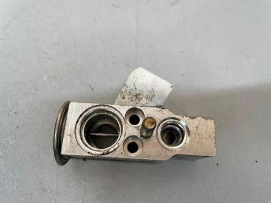 A/C Conditioner Expansion Valve MERCEDES-BENZ M (W164) ML 320 CDI 4-matic (164.122) A1648300084 Bild A/C Conditioner Expansion Valve MERCEDES-BENZ M (W164) ML 320 CDI 4-matic (164.122) A1648300084