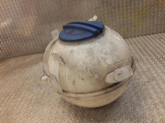 Ausgleichsbehälter VW Passat B6 (3C2) 1K0121407A Bild Ausgleichsbehälter VW Passat B6 (3C2) 1K0121407A