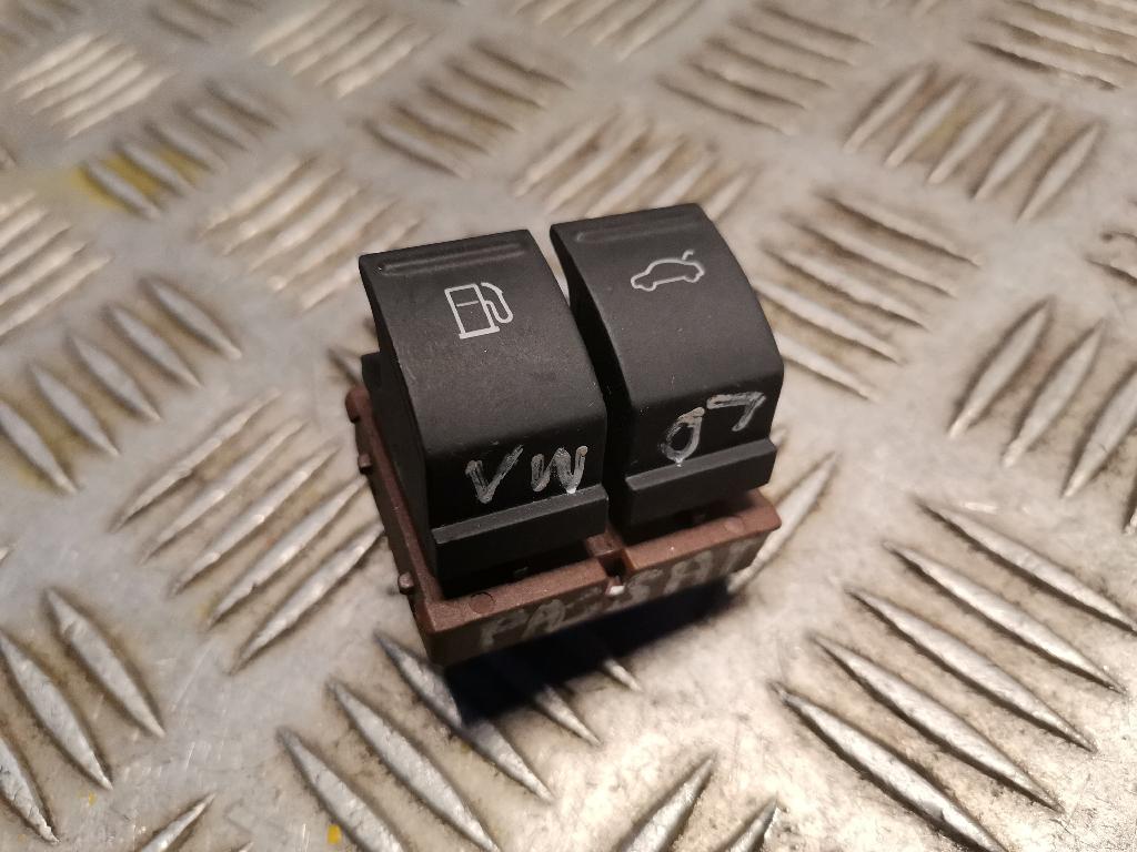 Sonstiges Teil VW Passat B6 (3C2) 3C0959903B Bild Sonstiges Teil VW Passat B6 (3C2) 3C0959903B