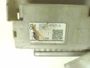 Sicherungskasten Toyota Prius (W3) 8273047420A