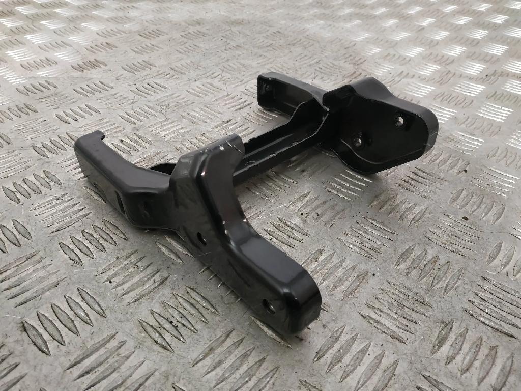 Lenksäulenhalterung