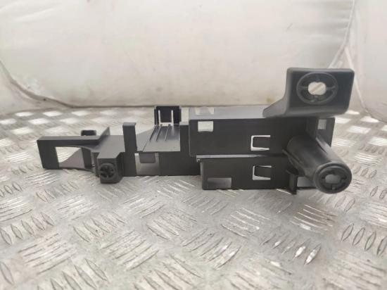 Andere Verkleidungsteile AUDI A8 D4 (4H_) 3.0 TDI quattro 4H0907347C Bild Andere Verkleidungsteile AUDI A8 D4 (4H_) 3.0 TDI quattro 4H0907347C