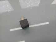 Relais Mercedes-Benz C-Klasse (W205) A0009822923