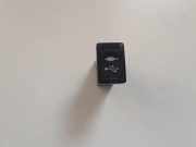 Zusätzliche Music Player-Anschlüsse TOYOTA RAV 4 IV (_A4_) 2.0 D 4WD (ALA41_) 8619042040