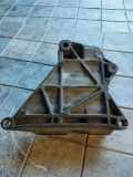 Lagerung für Generator VW Transporter T5 Kasten () 070903143C