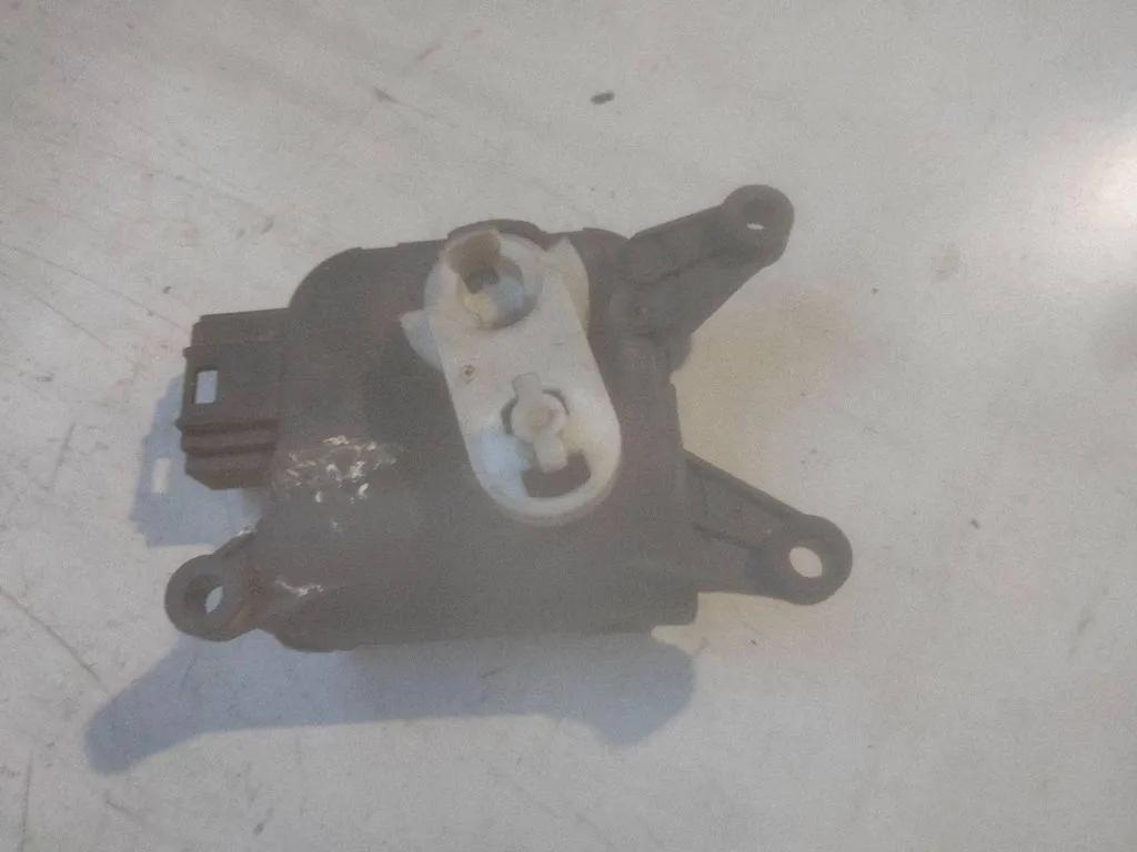 Air Flap Motor VW PASSAT Variant B6 (3C5) 2.0 TDI 16V 3C1907511