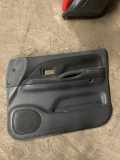 Türverkleidung vorne links TOYOTA LAND CRUISER 90 (_J9_) 3.0 TD (KZJ90_, KZJ95_) 6777760050