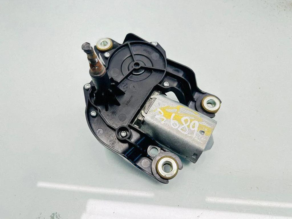 Heckscheibenwischermotor MERCEDES-BENZ B (W245) B 200 (245.233) 53032112