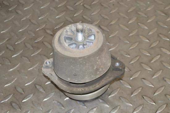 Motorkissen links PORSCHE CAYENNE (9PA) S 4.5 94837504901 Bild Motorkissen links PORSCHE CAYENNE (9PA) S 4.5 94837504901