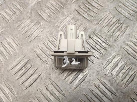 Kennzeichenleuchte Mercedes-Benz CLA Coupe (C117) A2218200856 Bild Kennzeichenleuchte Mercedes-Benz CLA Coupe (C117) A2218200856