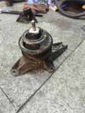 Motorhalter links BMW 5 Touring (E39) 530 d 1096079