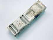 Halter für Pralldämpfer Audi A4 Avant (8E, B7) 8E0807331B