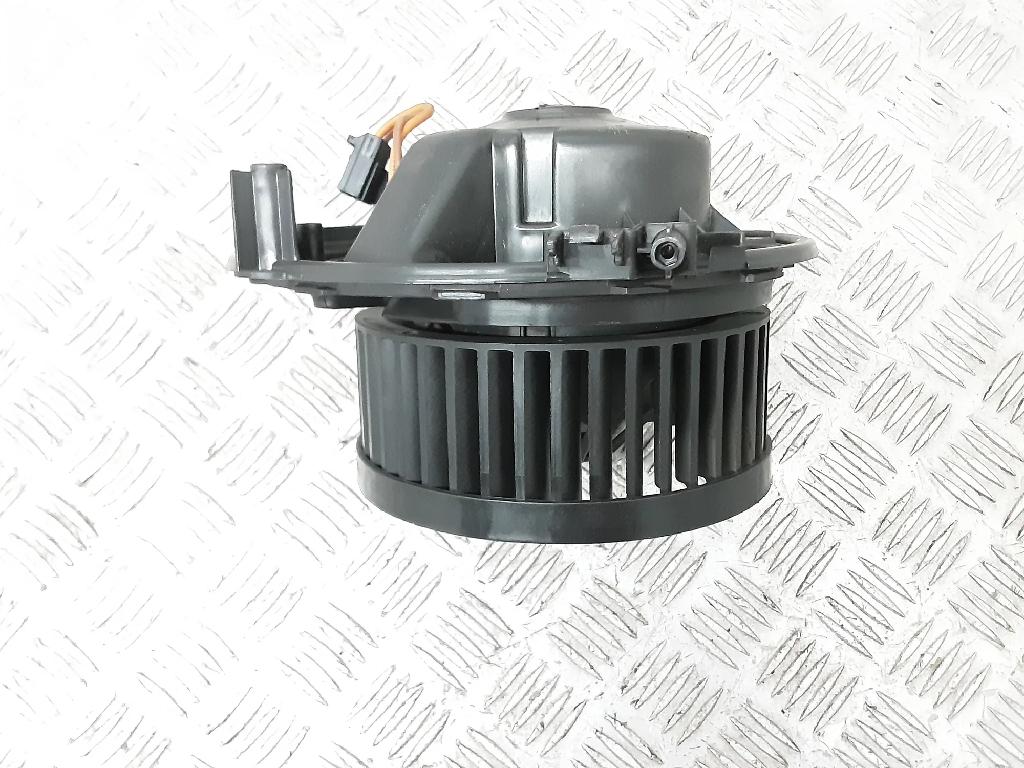 Heizgebläsemotor VW GOLF VII Variant (BA5, BV5) 1.6 TDI 5Q1819021B