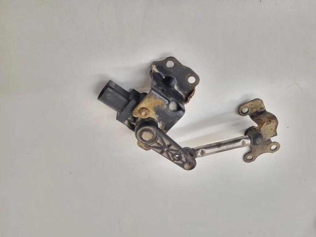 Höhenstandsensor hinten rechts VW TIGUAN (5N_) 2.0 TFSI 4motion 1T0907503B 1K0941273M
