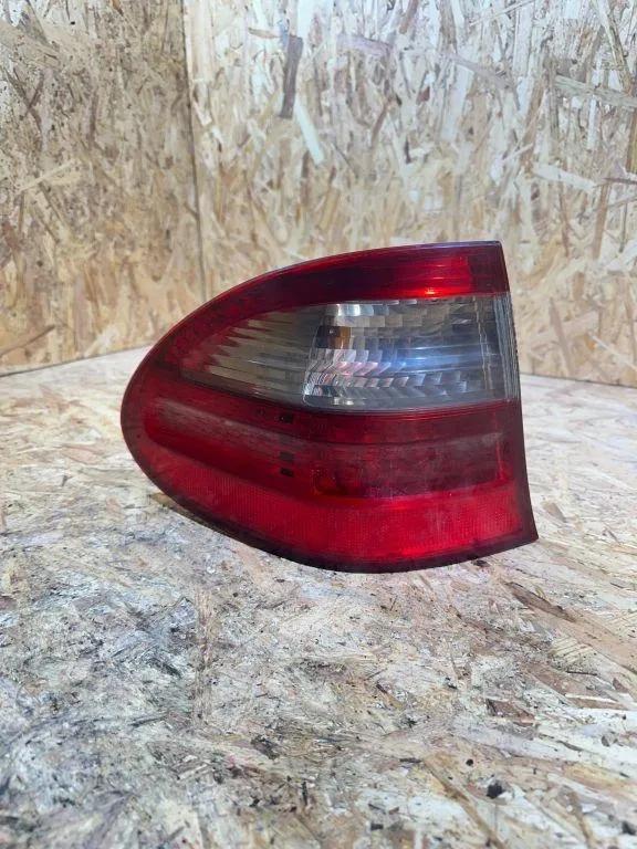 Rücklicht hinten links MERCEDES-BENZ E (W211) E 320 CDI (211.022) a2118201564