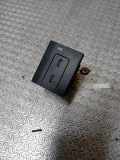 USB MERCEDES-BENZ A (W177) A 180d (177.003) 0271690