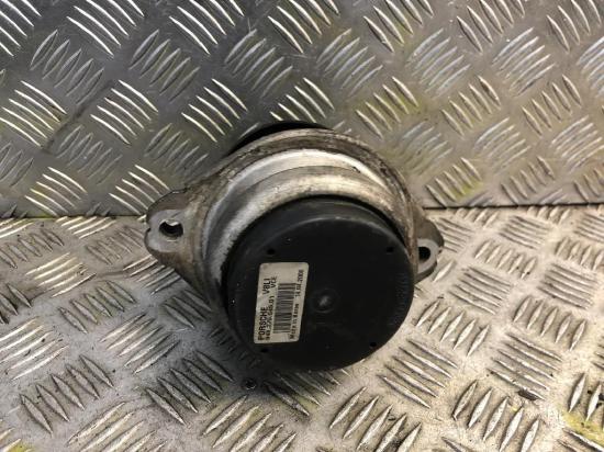 Motorkissen links PORSCHE CAYENNE (9PA) S 4.5 94837504901 Bild Motorkissen links PORSCHE CAYENNE (9PA) S 4.5 94837504901