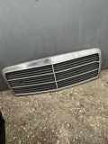 Vorderer oberer Gitter MERCEDES-BENZ E (W210) E 430 (210.070) #F109 2108880023