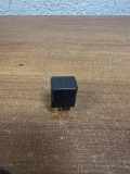 Relais Mitsubishi Outlander I (CUW) ACM33221