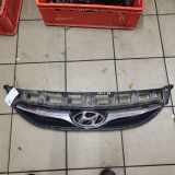 Vorderer oberer Gitter HYUNDAI i40 CW (VF) 1.7 CRDi 863513Z000