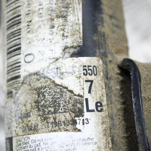 Stoßdämpfer vorne links KIA SPORTAGE (QL) 1.6 GDI 54630-F1HY0 54650-F1550 Bild Stoßdämpfer vorne links KIA SPORTAGE (QL) 1.6 GDI 54630-F1HY0 54650-F1550