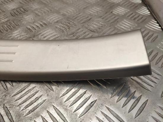 Innenschwellenzierleiste hinten links BENTLEY CONTINENTAL FLYING SPUR (3W_) 6.0 3W4863381 Bild Innenschwellenzierleiste hinten links BENTLEY CONTINENTAL FLYING SPUR (3W_) 6.0 3W4863381