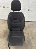 Sitz links vorne Dacia Duster (HS)