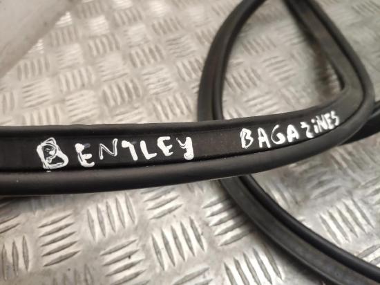 Heckklappengummi BENTLEY CONTINENTAL FLYING SPUR (3W_) 6.0 3W5827705C Bild Heckklappengummi BENTLEY CONTINENTAL FLYING SPUR (3W_) 6.0 3W5827705C