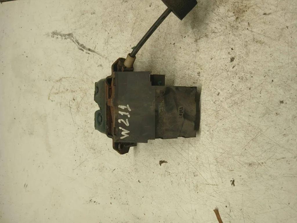 Türschloss vorne links MERCEDES-BENZ E (W211) E 270 CDI (211.016) A1717500085