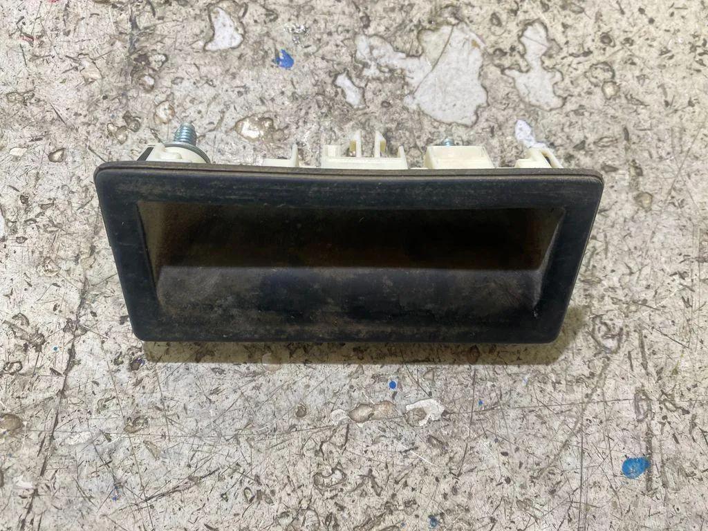 Heckklappenöffnungstaste AUDI A6 (4G2, C7, 4GC) 2.0 TDI G251