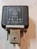 Relais AUDI A4 (8E2, B6) 2.5 TDI quattro 213