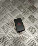 Schalter für Warnblinker Toyota Avensis (T25) 157963