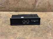 USB MERCEDES-BENZ C (W205) C 220 BlueTEC / d (205.004) A2058200526