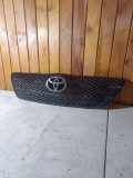 Gitter TOYOTA COROLLA (_E11_) 1.4 16V (ZZE111_)
