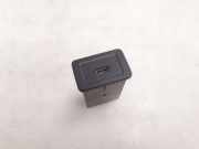 USB MERCEDES-BENZ CLA Coupe (C118) CLA 180 (118.384) A2478208602