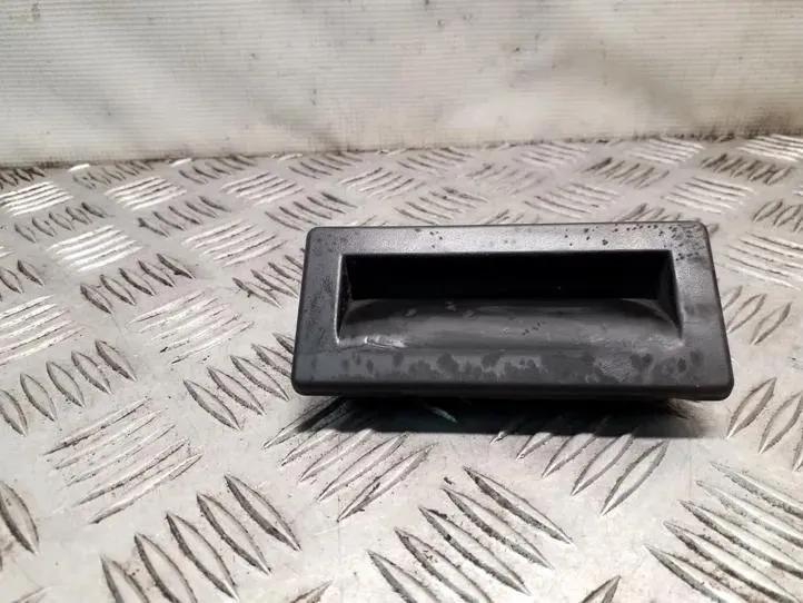 Heckklappenöffnungstaste SKODA SUPERB III (3V3) 1.6 TDI 3V0827566